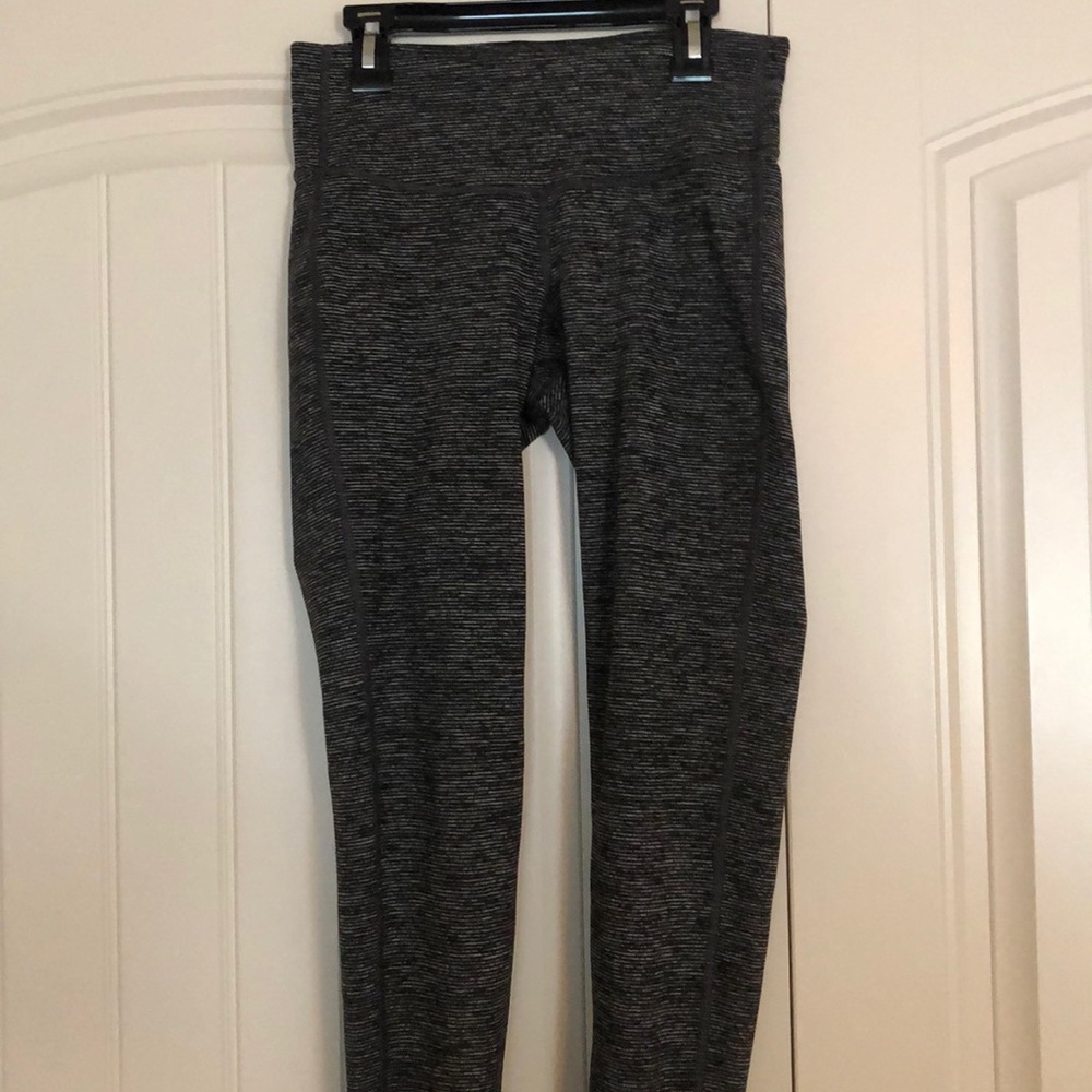 Old Navy High-Rise Elevate Compression Leggings